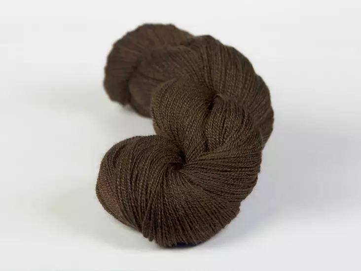 Silvia - 2933 tummanruskea 50 g - Silvia silkkivillalangat 50x2 - 2933 - 1