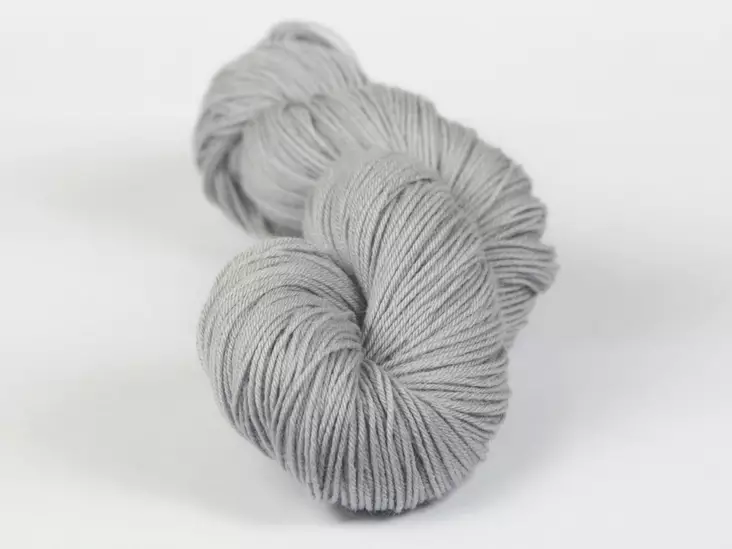 Sivilla - 4924 vaaleanharmaa 50 g - Sivilla silkkivillalangat 50x4 - 4924 - 1