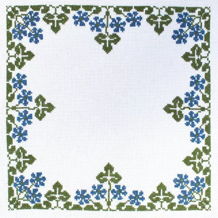 Ristipistotyö Sinivuokko 36 x 36 cm - Ristipistopaketit - 11207 - 1