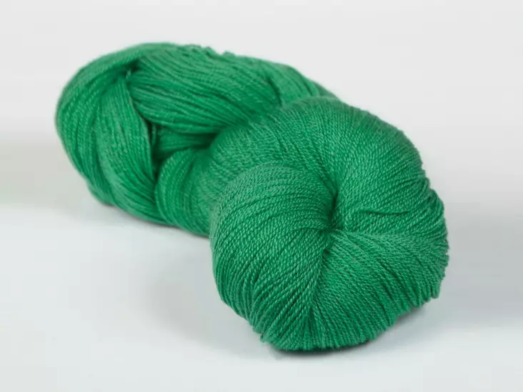 Silvia - 2929 kirkas vihreä 50 g - Silvia silkkivillalangat 50x2 - 2929 - 1